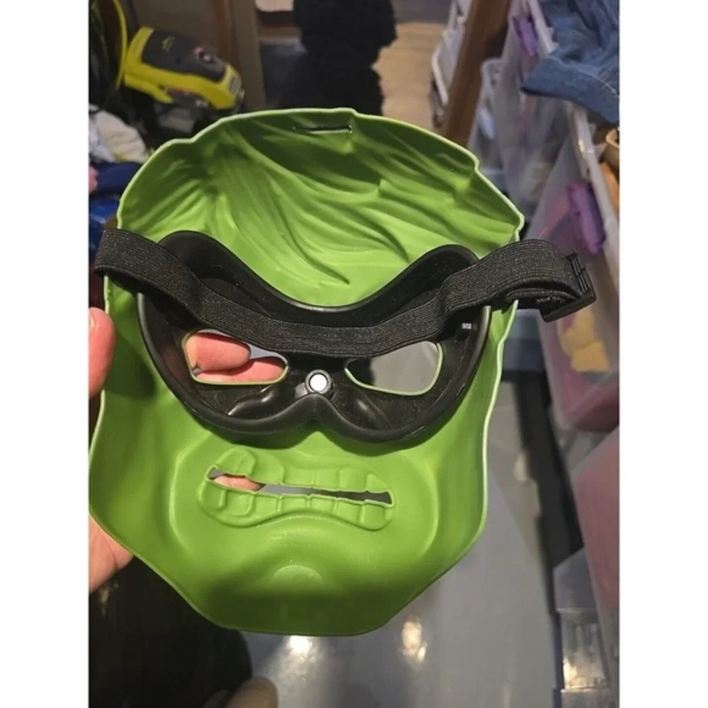 Incredible Hulk Marvel Children Hard Plastic Halloween Elastic‎ Band Mask Hasbro